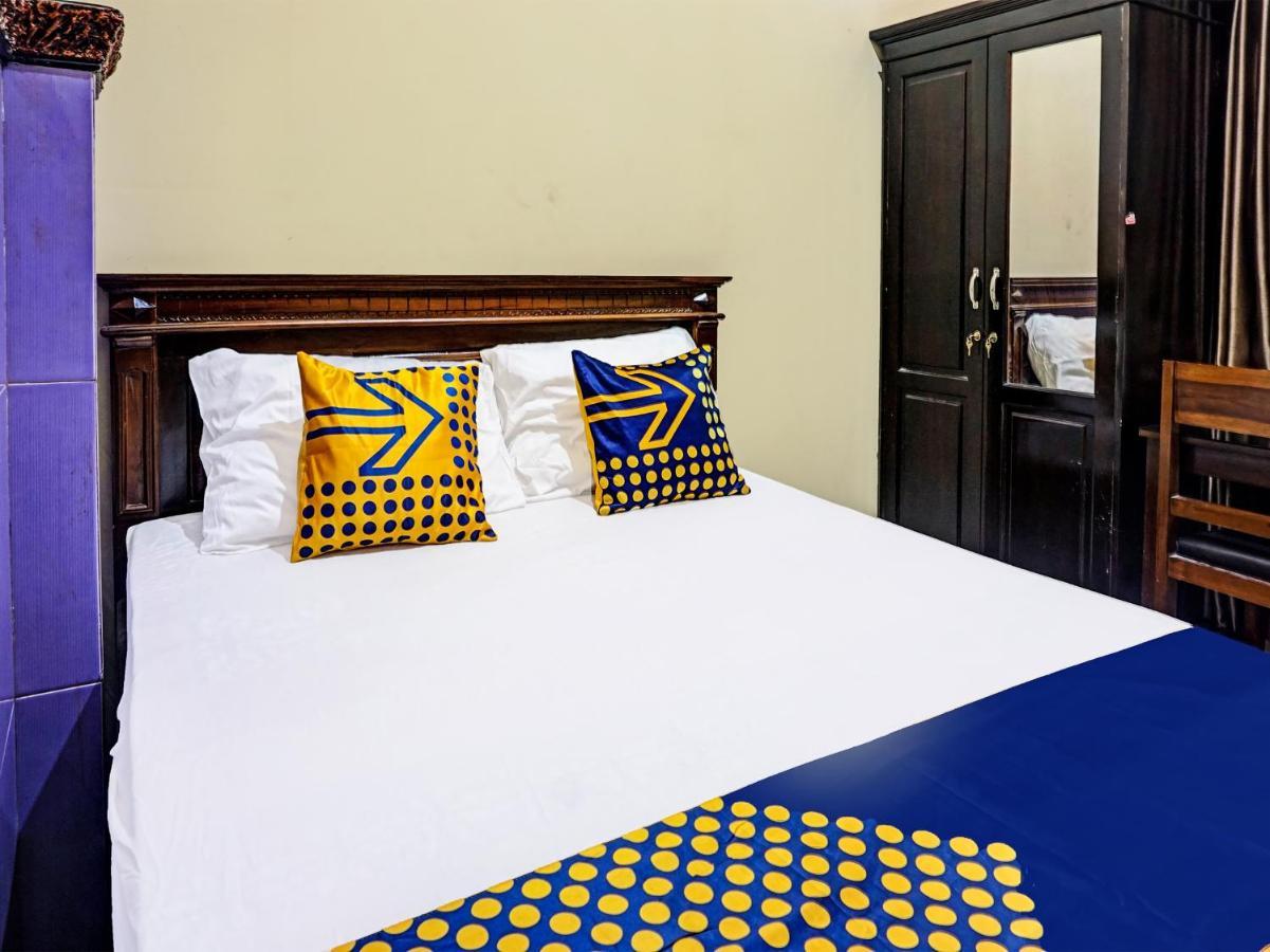 Hotel Spot On 1870 Graha Batu Mulia Zewnętrze zdjęcie